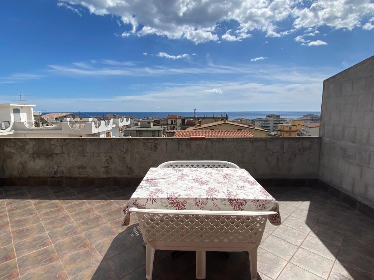 Ferienwohnung La Terrazza Sullo Jonio Roccella Ionica Exterior foto